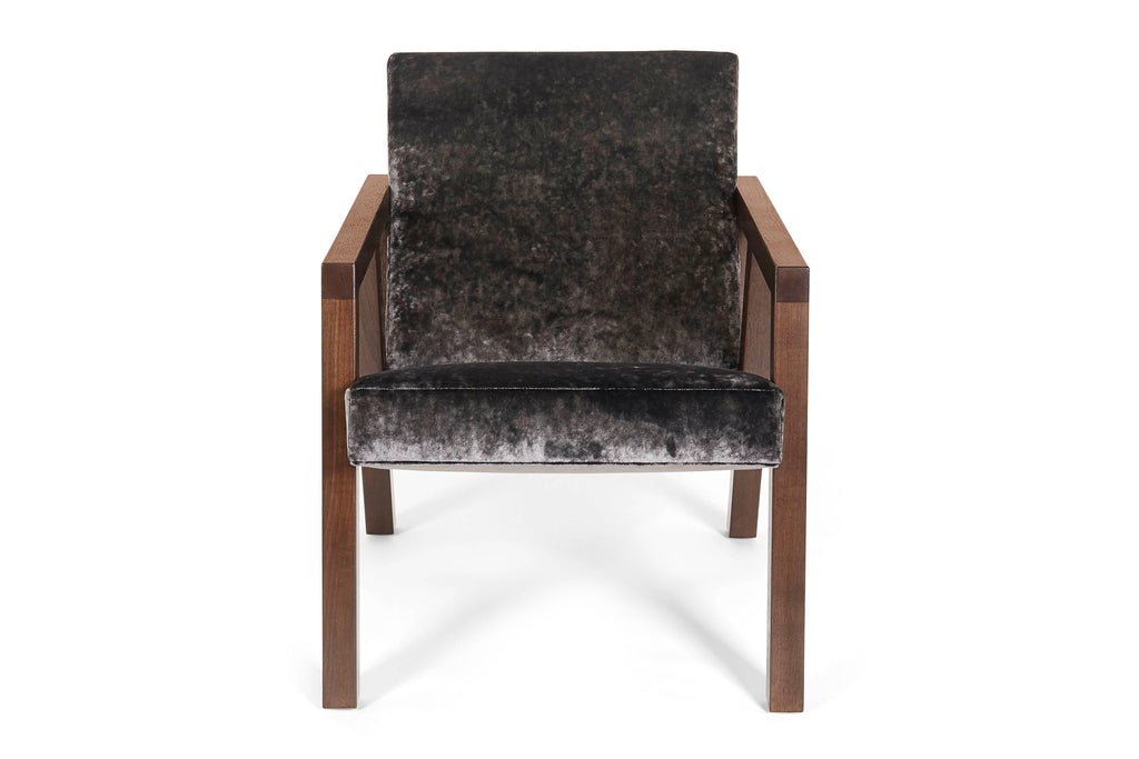 https://a.1stdibscdn.com/moda-chair-for-sale-picture-2/archivesE/upload/f_31463/f_103483511522679189746/chair_shot1_master.jpg