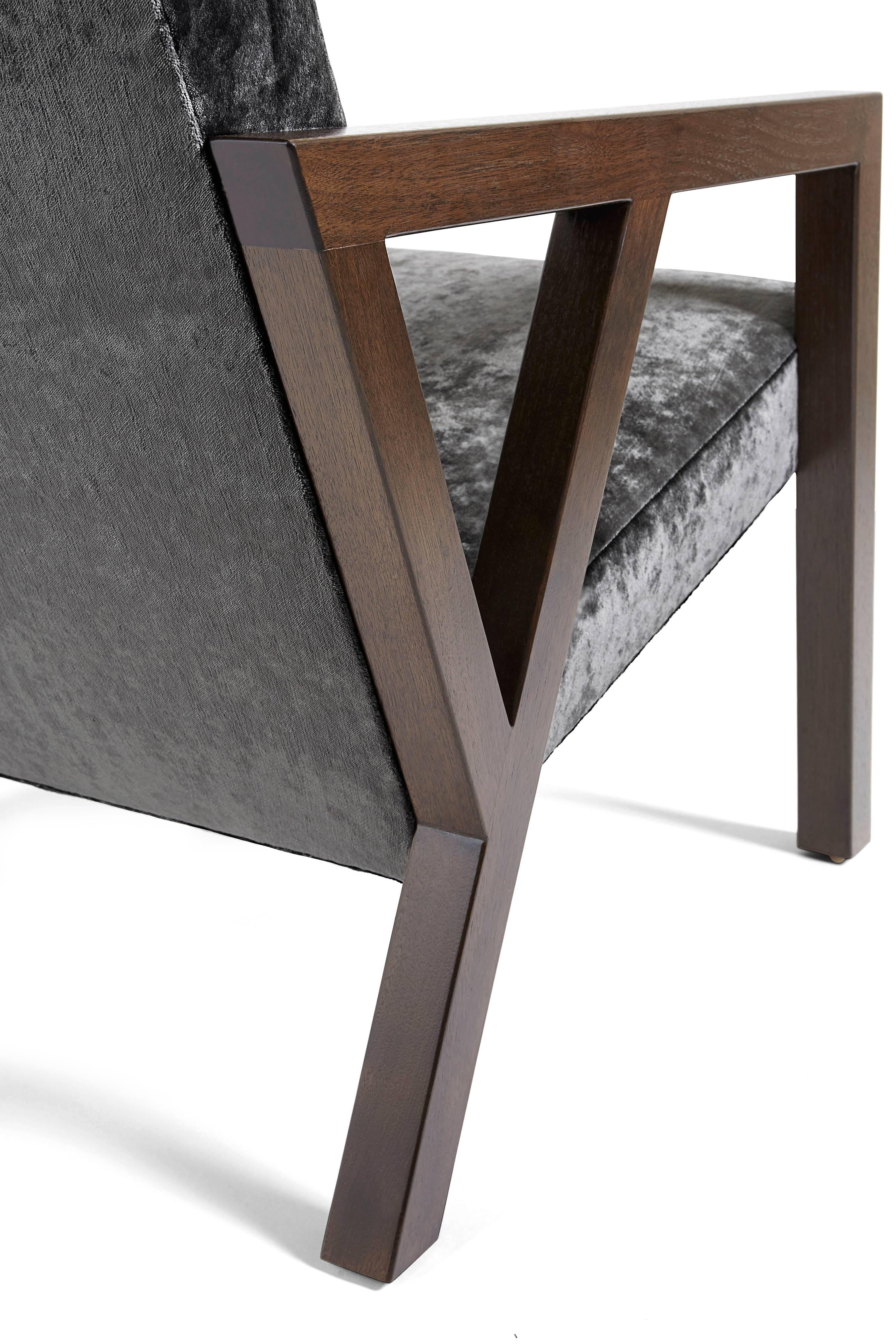 https://a.1stdibscdn.com/moda-chair-for-sale-picture-7/archivesE/upload/f_31463/f_103483511522679229646/chair_shot51_master.jpg