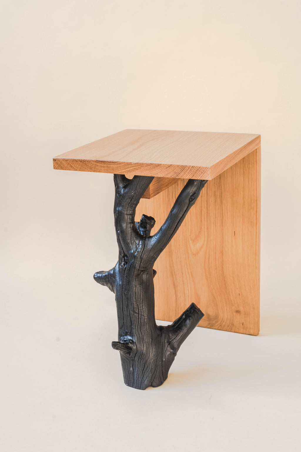 https://a.1stdibscdn.com/oak-root-stool-by-daniel-elkayam-for-sale-picture-2/f_12192/f_319736421672317126425/chair_stool_40_master.jpg
