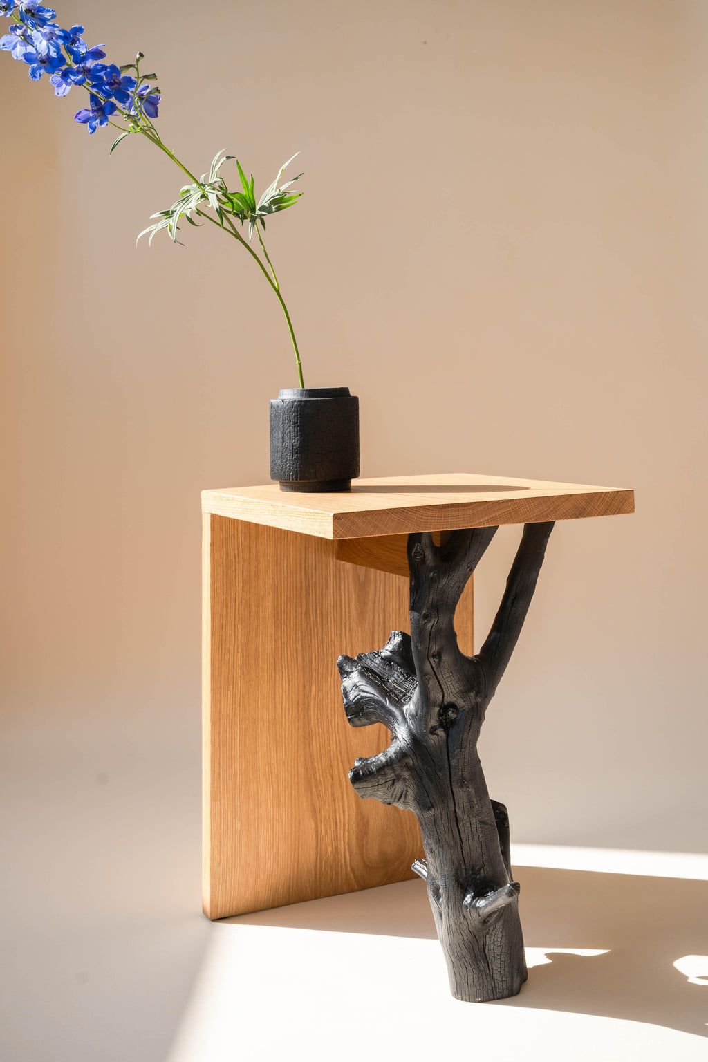 https://a.1stdibscdn.com/oak-root-stool-by-daniel-elkayam-for-sale-picture-8/f_12192/f_319736421672317131246/chair_stool_master.jpg