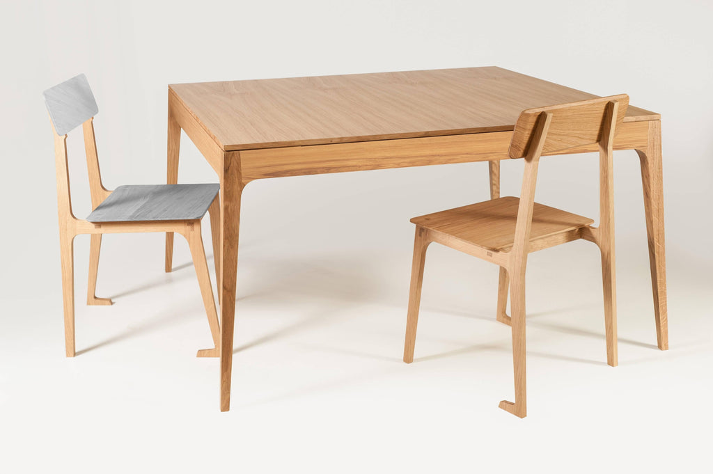 https://a.1stdibscdn.com/archivesE/upload/f_31901/1516905897320/chair_table_nina_master.jpg