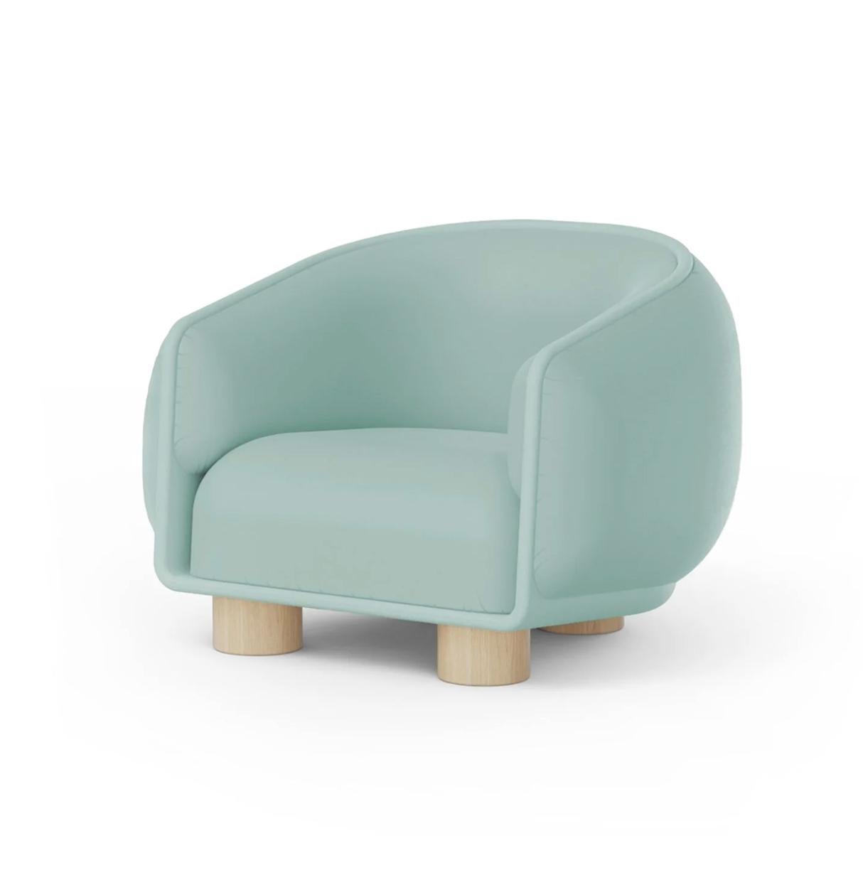 https://a.1stdibscdn.com/charlie-armchair-with-smooth-powder-structure-and-natural-wood-feet-for-sale-picture-3/f_40973/f_326270721675704343809/charlie_02_master.jpg