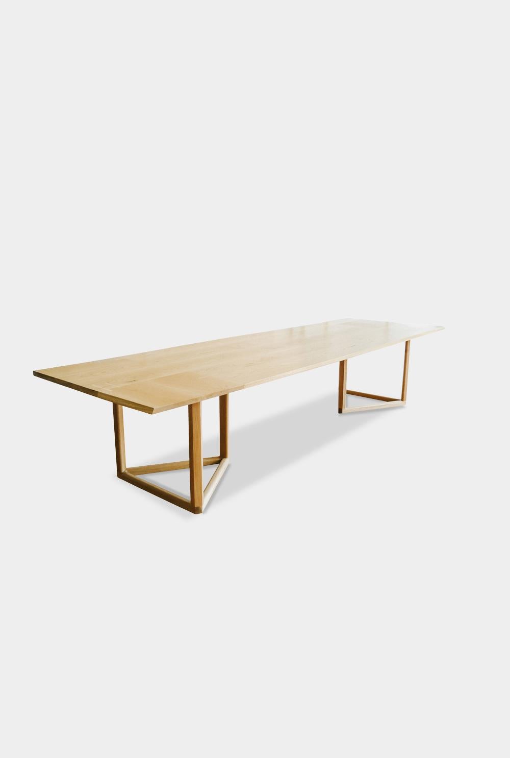 https://a.1stdibscdn.com/rectangle-12ft-long-wolf-dining-table-in-white-oak-for-sale-picture-2/f_24193/f_295776321657841036298/chris_earl_50_1_1__master.jpg