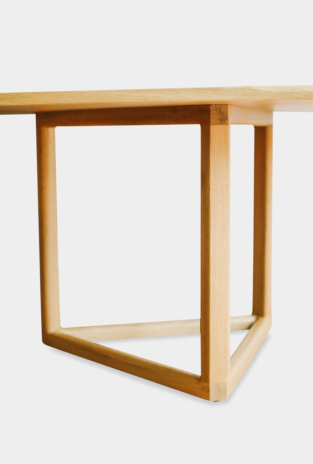 https://a.1stdibscdn.com/rectangle-12ft-long-wolf-dining-table-in-white-oak-for-sale-picture-4/f_24193/f_295776321657841036638/chris_earl_62_3__master.jpg
