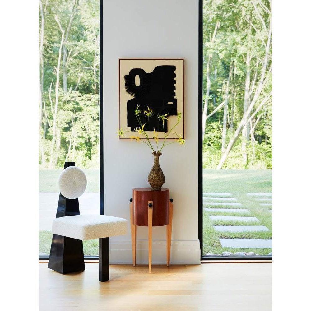 https://a.1stdibscdn.com/lula-chair-ivory-boucle-black-lacquer-by-christian-siriano-for-sale-picture-3/f_56972/f_390423121711634011907/christian_siriano_lula_chair_in_black_lacquer_and_ivory_boucle_5312_master.jpg