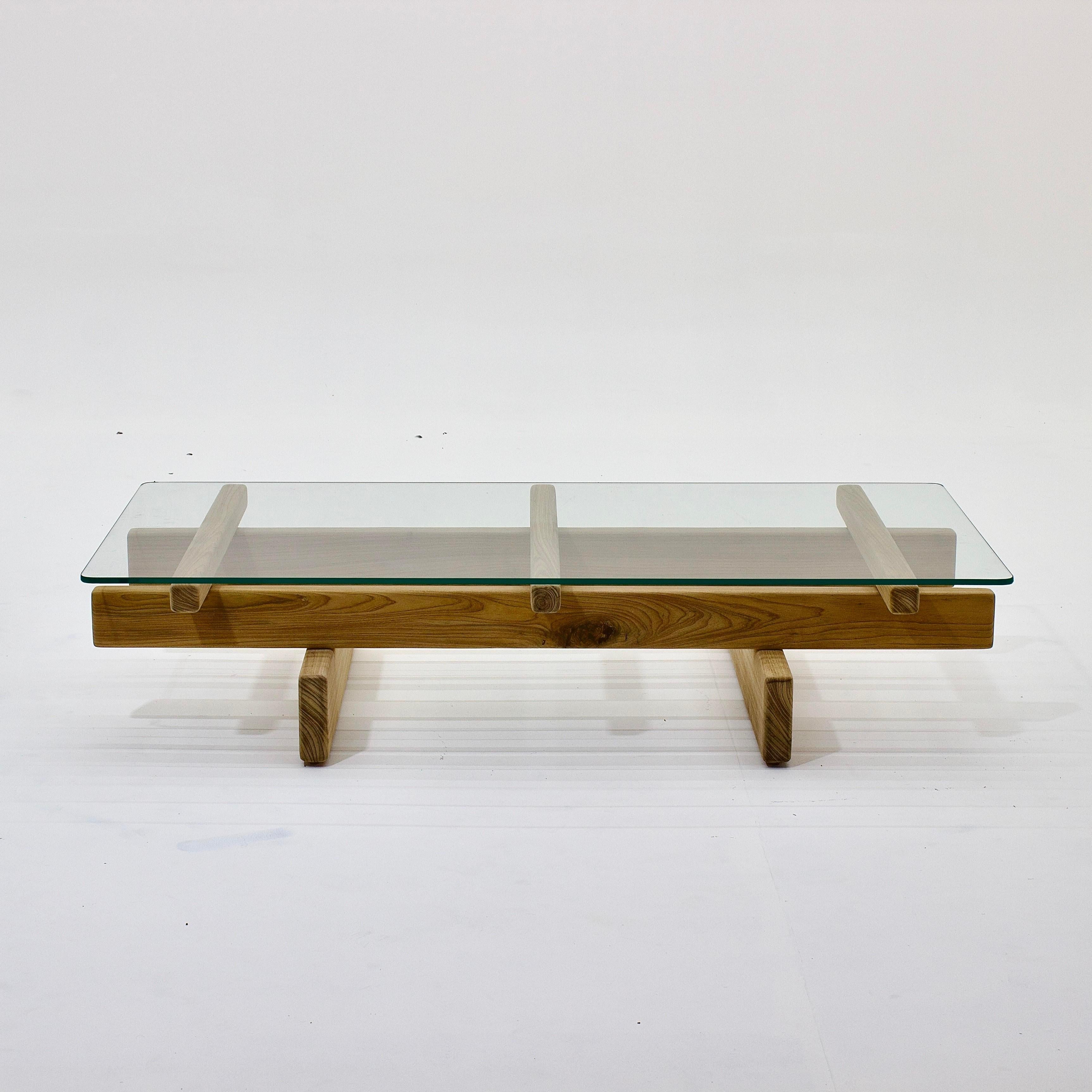 https://a.1stdibscdn.com/minimalist-brazilian-outdoor-indoor-coffee-table-claudia-by-samuel-lamas-for-sale-picture-2/f_37403/f_431567821736890005908/claudia_2_master.jpg