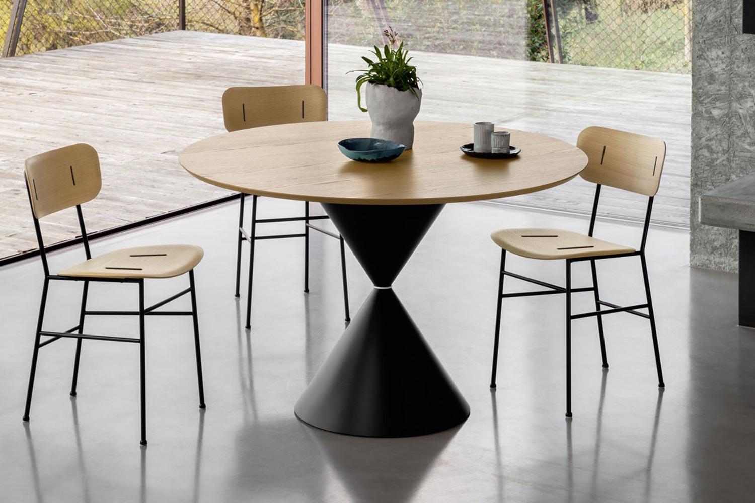 https://a.1stdibscdn.com/hour-glass-shaped-dining-dining-table-in-flamed-walnut-for-sale-picture-6/f_27693/f_428022821734497052117/clessidra_kitchen_table_01_master.jpg
