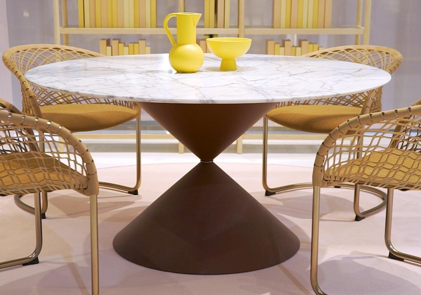 https://a.1stdibscdn.com/contemporary-dining-table-with-two-colored-metal-base-for-sale-picture-3/f_27693/f_303952421662992789426/clessidra_tavolo_midj_gallery_4__master.jpg