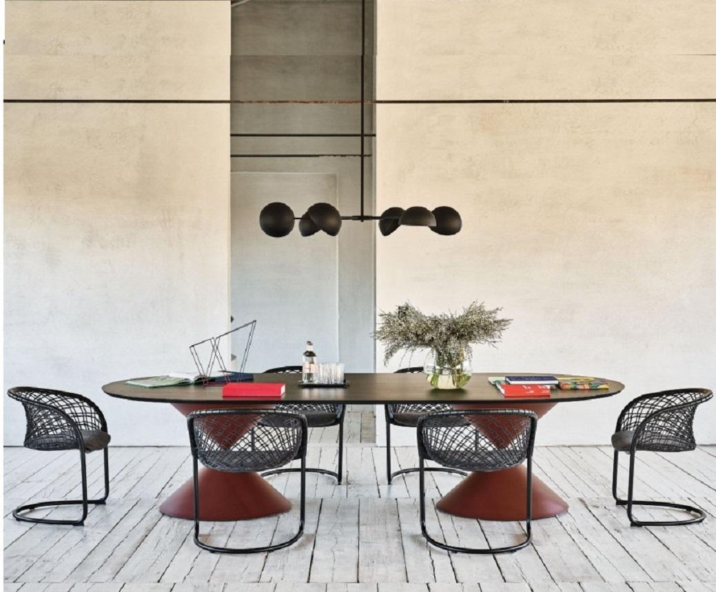 https://a.1stdibscdn.com/contemporary-dining-table-with-two-colored-metal-base-for-sale-picture-13/f_27693/f_303952421662994171484/clessidra_tavolo_midj_gallery_6__master.jpg