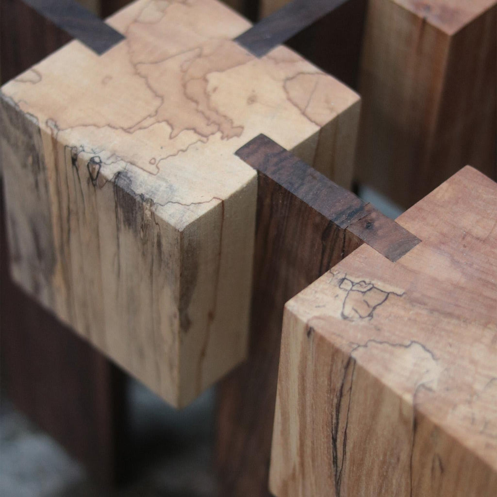 https://a.1stdibscdn.com/spalted-maple-and-walnut-sculptural-coffee-table-in-stock-for-sale-picture-2/f_48391/f_451396921747930222509/coffee_table_detail_master.jpg