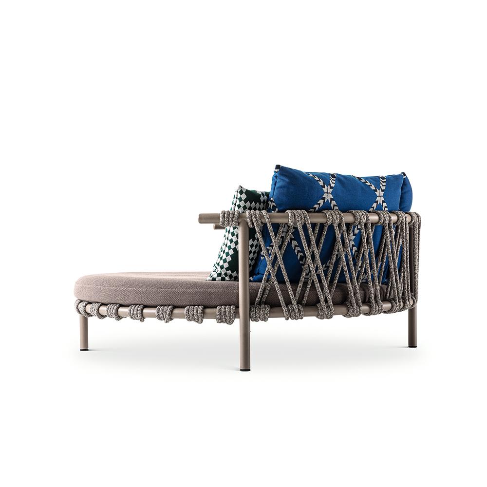 https://a.1stdibscdn.com/patricia-urquiola-trampoline-outdoor-sofa-steel-rope-and-fabric-by-cassina-for-sale-picture-6/f_14272/f_286103221652256977581/coj_azul_master.jpg