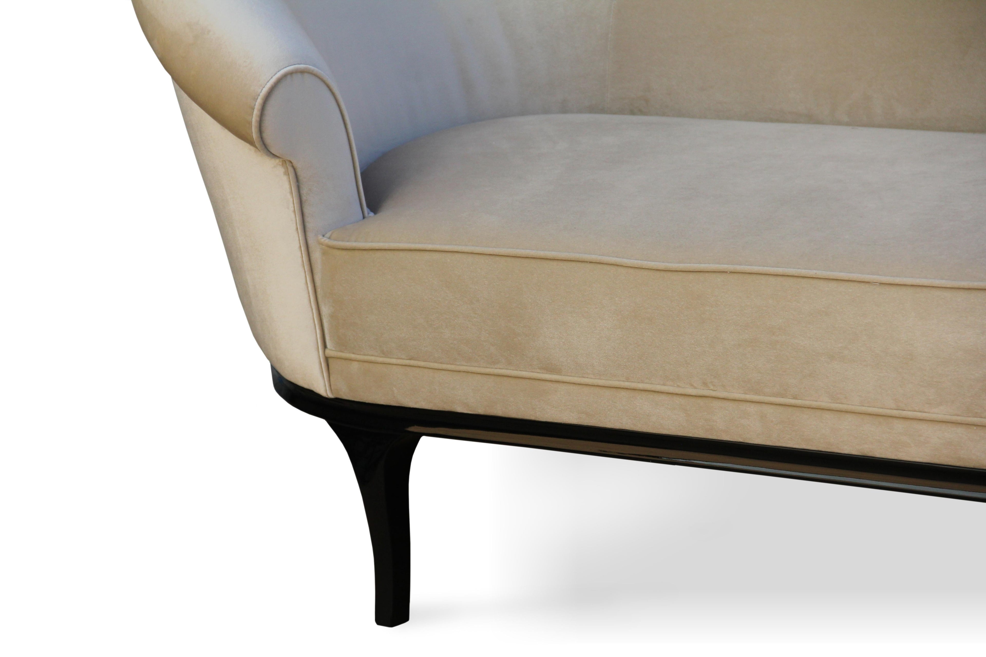 https://a.1stdibscdn.com/colette-sofa-for-sale-picture-3/f_74772/f_402454821718815712375/colette_sofa_3_master.jpg