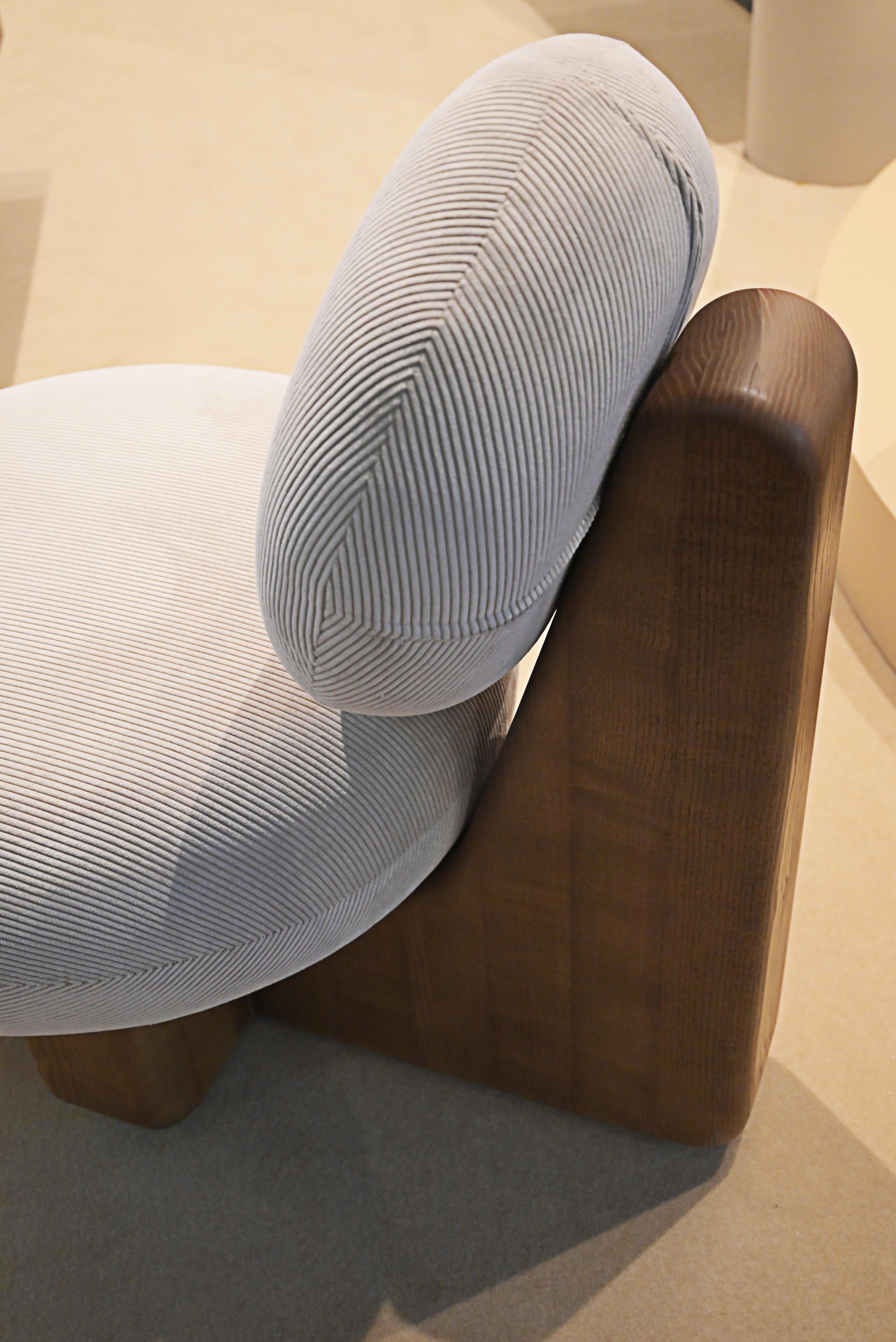 https://a.1stdibscdn.com/mochi-armchair-upholstered-in-toffe-scala-for-sale-picture-9/f_53522/f_487760721770896927190/collector_stand24_master.jpg