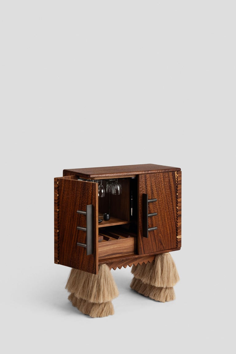 https://a.1stdibscdn.com/contemporary-mexican-design-handcrafted-wood-cabinet-carmen-mirror-for-sale-picture-4/f_38111/f_347374421764899396165/comite_proyectos_carmen_cabinet_contemporary_mexican_design_solid_wood_11_master.jpg?width=768