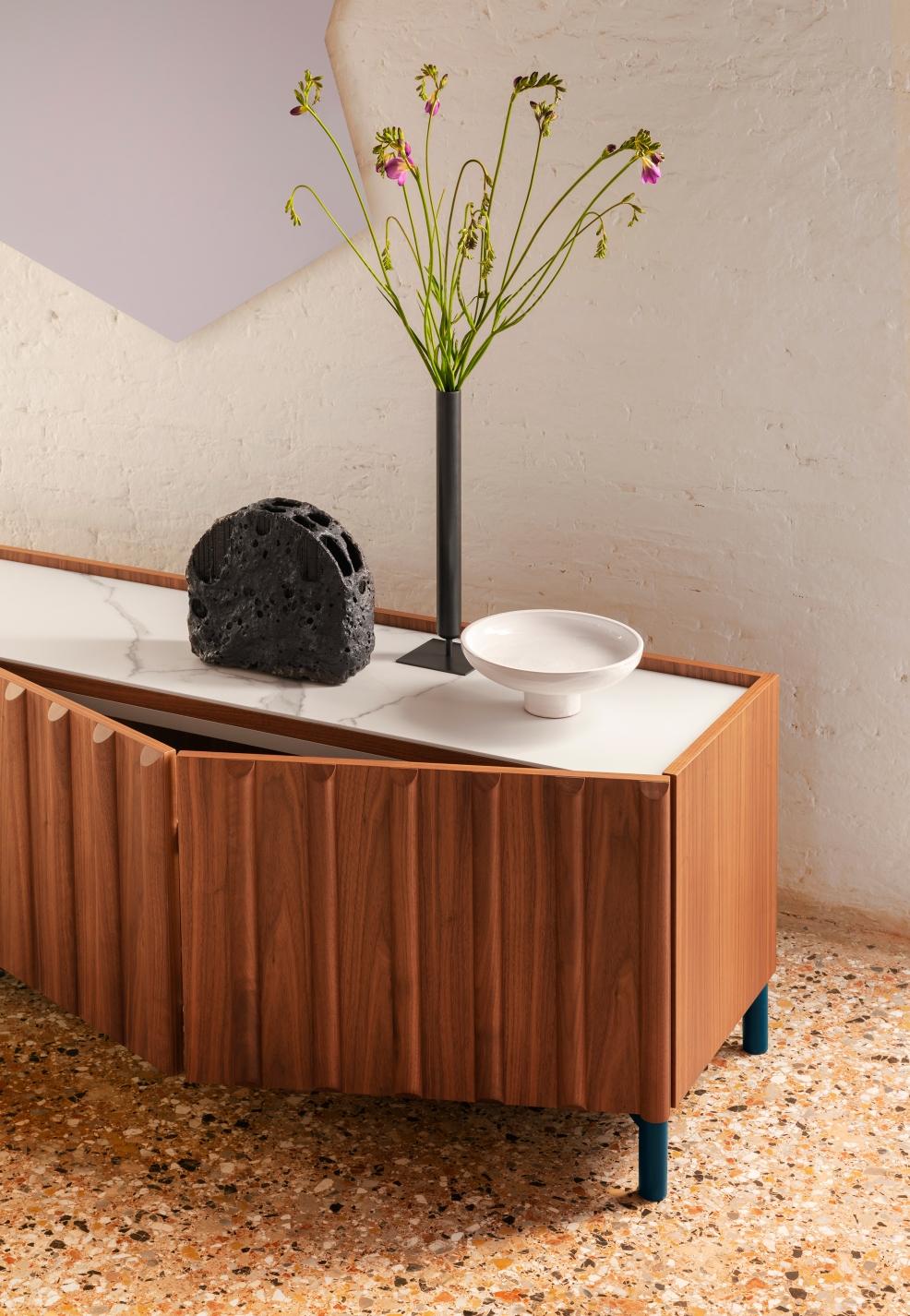https://a.1stdibscdn.com/container-cabinet-by-e-ggs-for-sale-picture-6/f_16392/f_297084921742229267502/container_7310402309071002_master.jpg