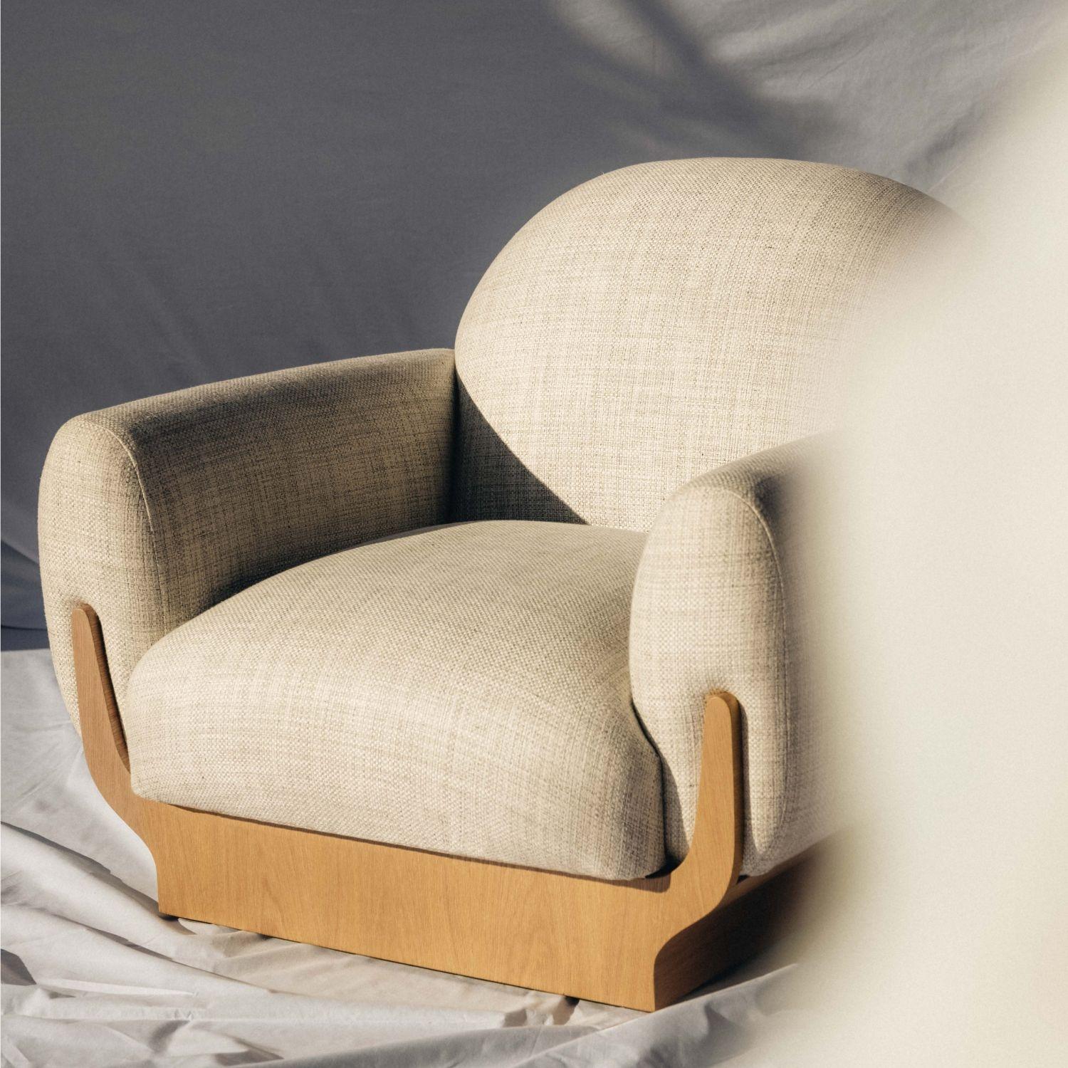 https://a.1stdibscdn.com/copacabana-armchair-natural-oak-base-handcrafted-in-portugal-by-duistt-for-sale-picture-3/f_63222/f_404157921740568992280/copacabana_armchair_duistt_natural_oak_2jpg67432_master.jpg