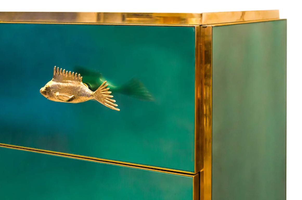 https://a.1stdibscdn.com/bespoke-italian-art-design-brass-emerald-green-glass-9-drawer-dresser-sideboard-for-sale-picture-4/f_54472/f_267937021641486372404/corner_master.jpeg