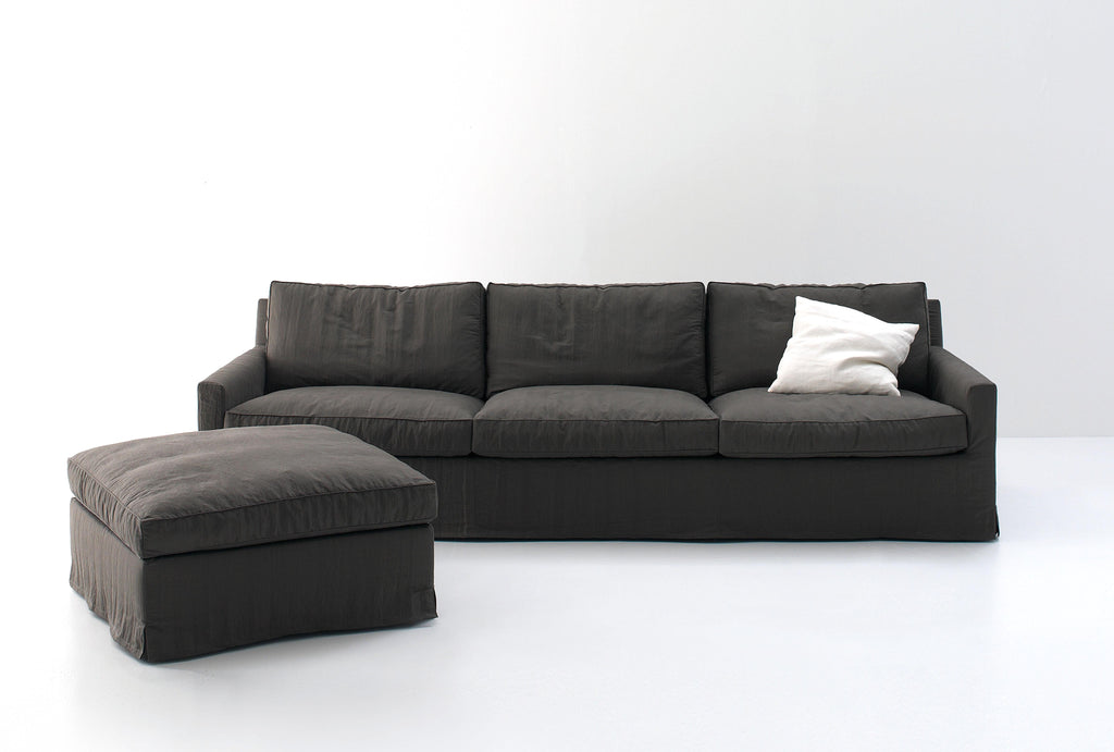 https://a.1stdibscdn.com/arflex-cousy-three-seater-sofa-in-brown-leather-by-vincent-van-duysen-for-sale-picture-5/12330573/f_206768421600758093521/cousy_5__master.jpg