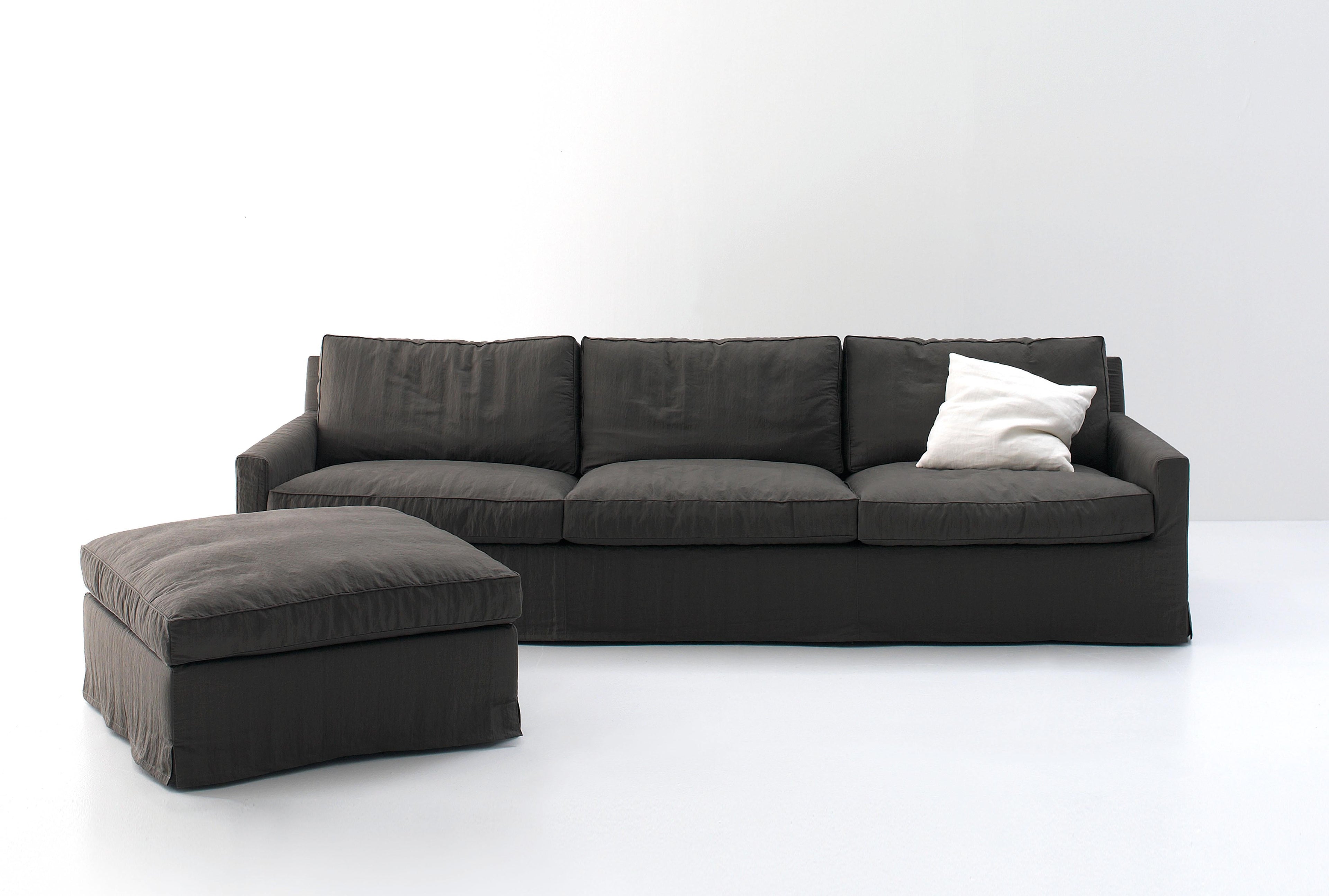https://a.1stdibscdn.com/arflex-cousy-three-seater-sofa-in-brown-leather-by-vincent-van-duysen-for-sale-picture-5/12330573/f_206768421600758093521/cousy_5__master.jpg