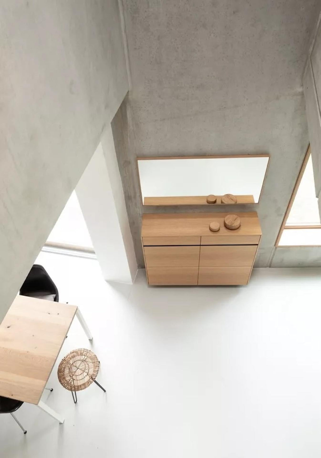 https://a.1stdibscdn.com/customizable-schonbuch-cover-shoe-cabinet-by-schonbuch-team-for-sale-picture-3/f_44652/f_405314021720466475161/cover_moebel_aufbewahrung_eiche_individual_moebel_spiegel_eiche_schoenbuch_web_master.jpeg