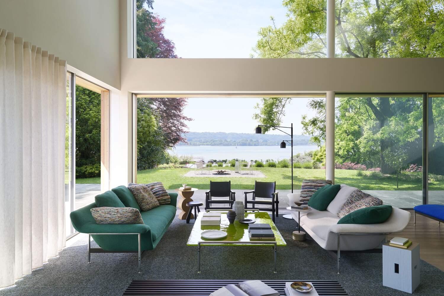 https://a.1stdibscdn.com/antonio-citterio-esosoft-sofa-by-cassina-for-sale-picture-3/f_14272/f_431838421737050282005/cq5dam_thumbnail_1500_150032_master.jpg