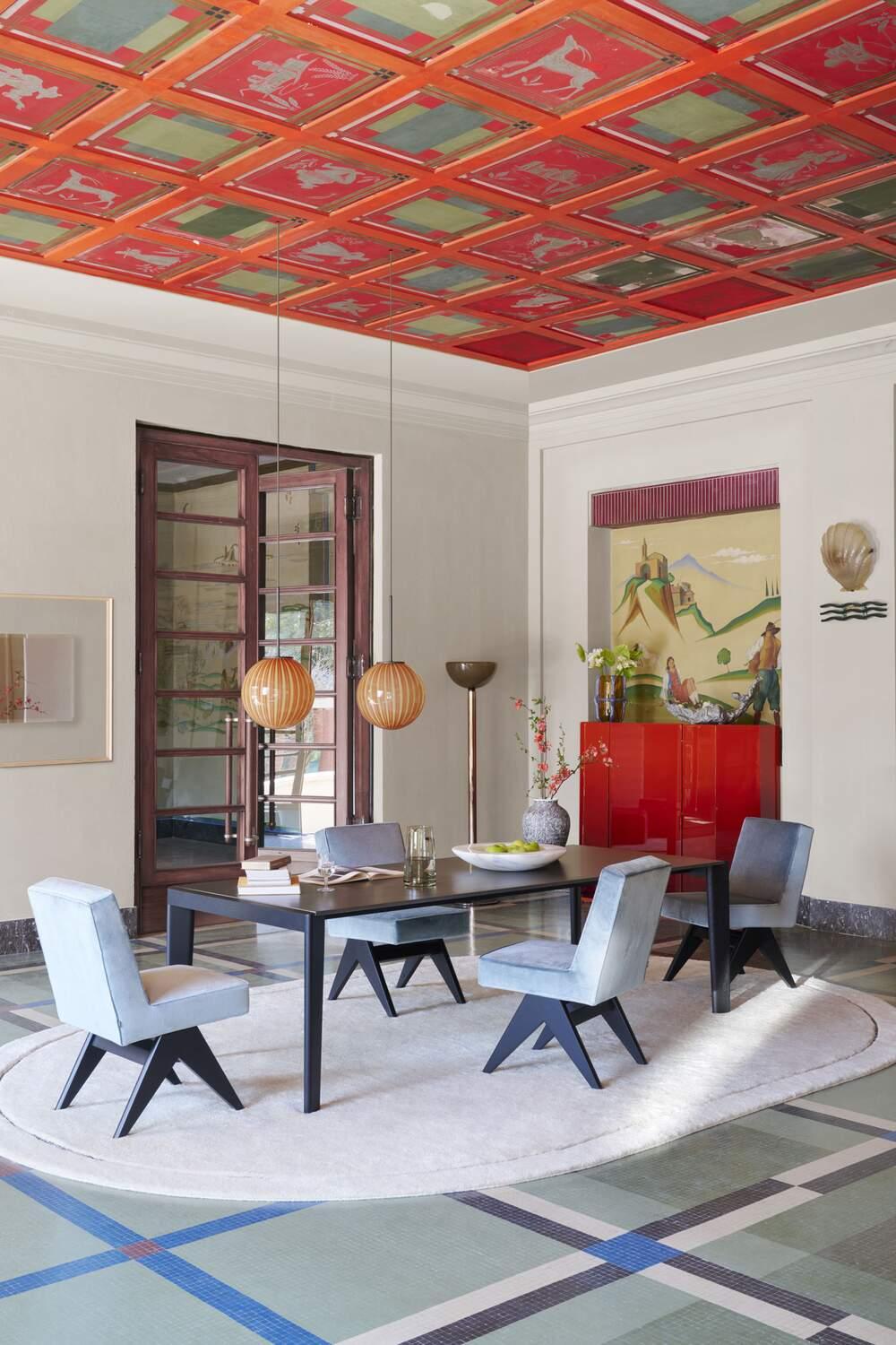 https://a.1stdibscdn.com/pierre-jeanneret-commitee-armchair-by-cassina-for-sale-picture-10/f_14272/f_291243721655309332950/cq5dam_thumbnail_1500_15004_master.jpg