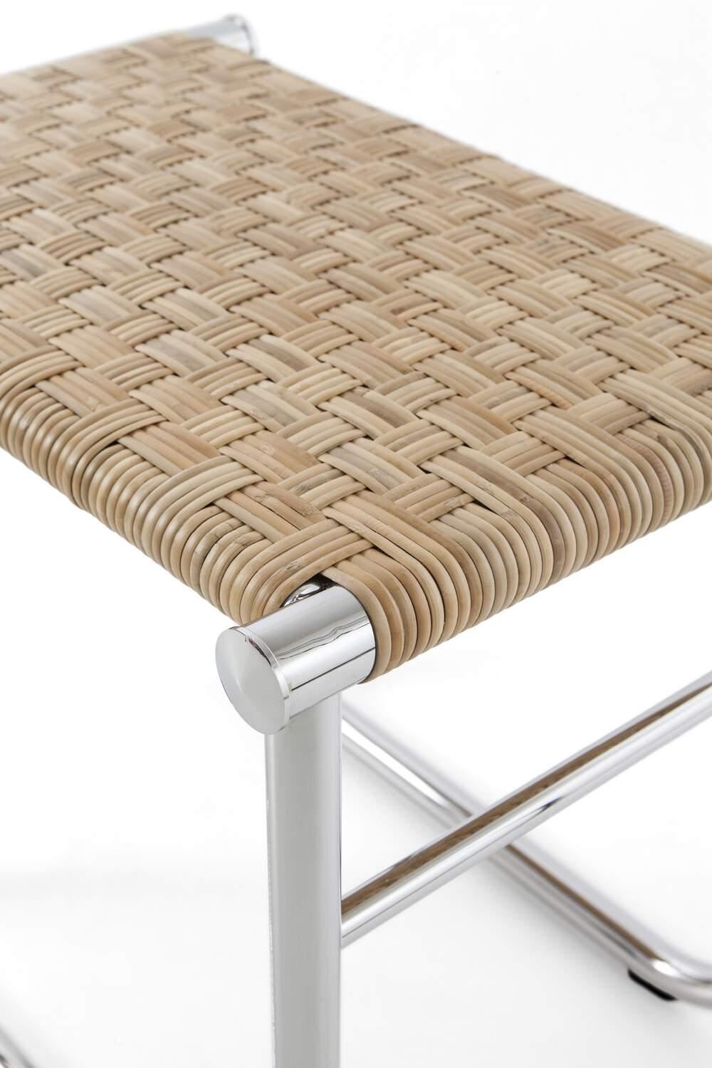 https://a.1stdibscdn.com/charlotte-perriand-set-of-seven-stools-model-9-tabouret-for-cassina-for-sale-picture-7/f_14272/f_428889921734962765431/cq5dam_thumbnail_1500_1500_1__master.jpg