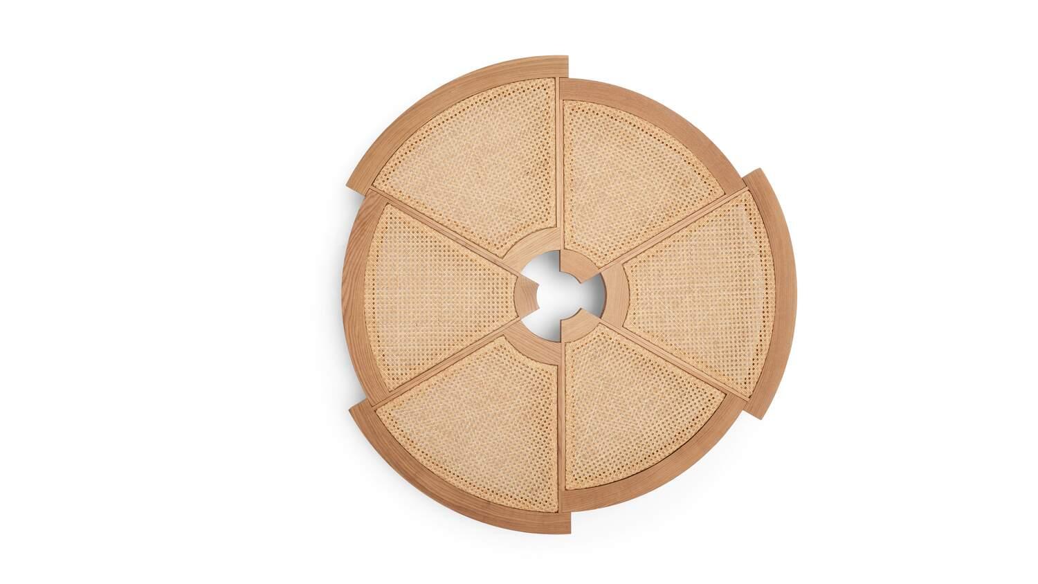 https://a.1stdibscdn.com/charlotte-perriand-rio-coffee-table-for-cassina-for-sale-picture-3/f_14272/f_436458221739617461688/cq5dam_thumbnail_1500_1500_1__master.jpg