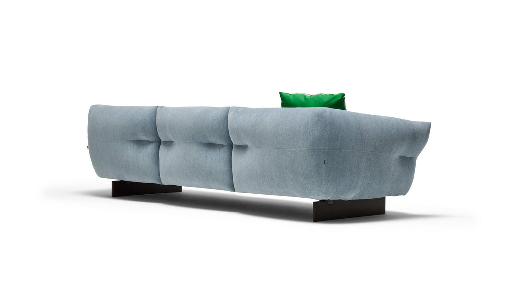 https://a.1stdibscdn.com/patricia-urquiola-mon-cloud-sofa-for-cassina-for-sale-picture-6/f_14272/f_427862021734419275580/cq5dam_thumbnail_3200_3200_10__master.jpg