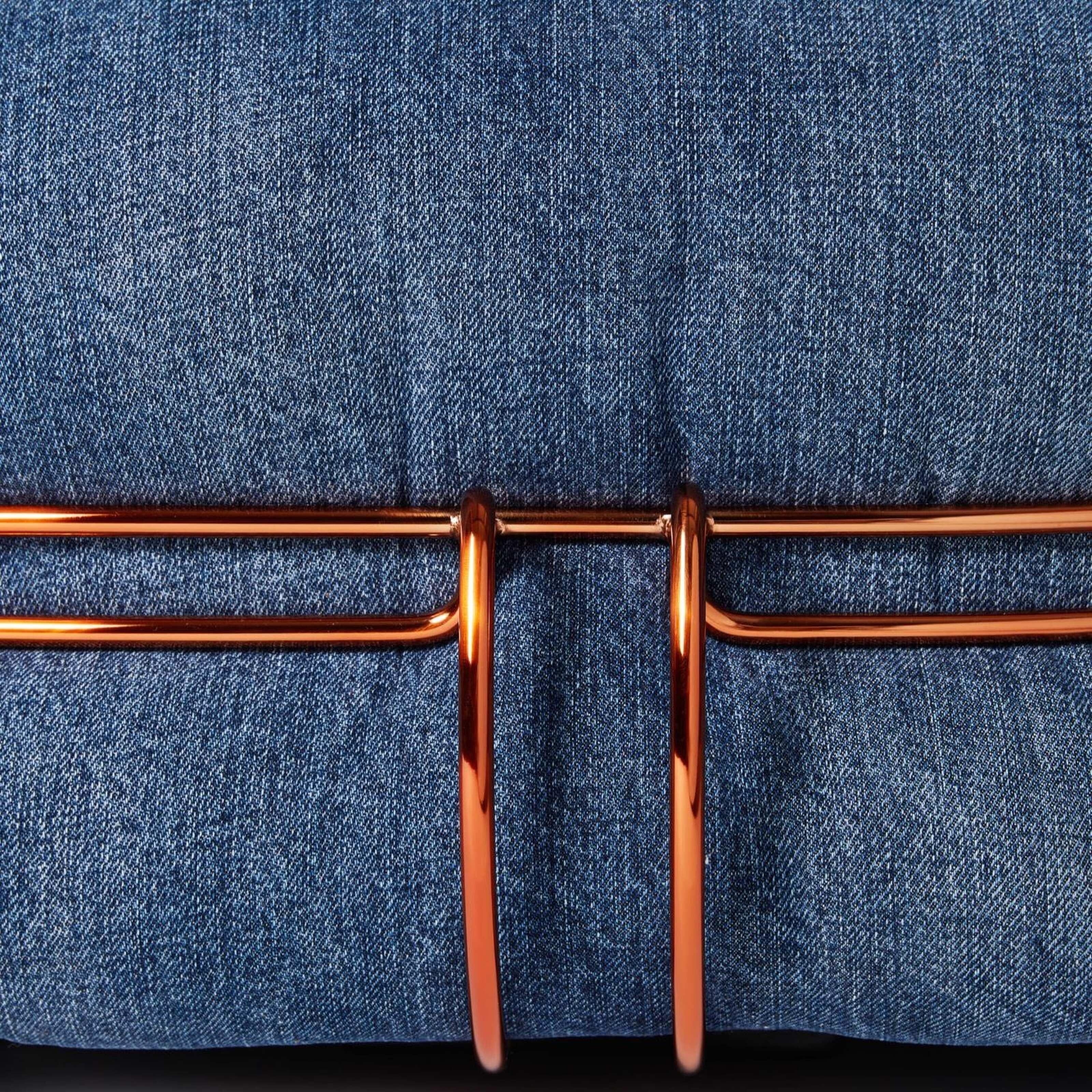 https://a.1stdibscdn.com/afra-and-tobia-scarpa-soriana-denim-crafted-armchair-for-cassina-for-sale-picture-8/f_14272/f_427411221734198145877/cq5dam_thumbnail_3200_3200_10__master.jpg