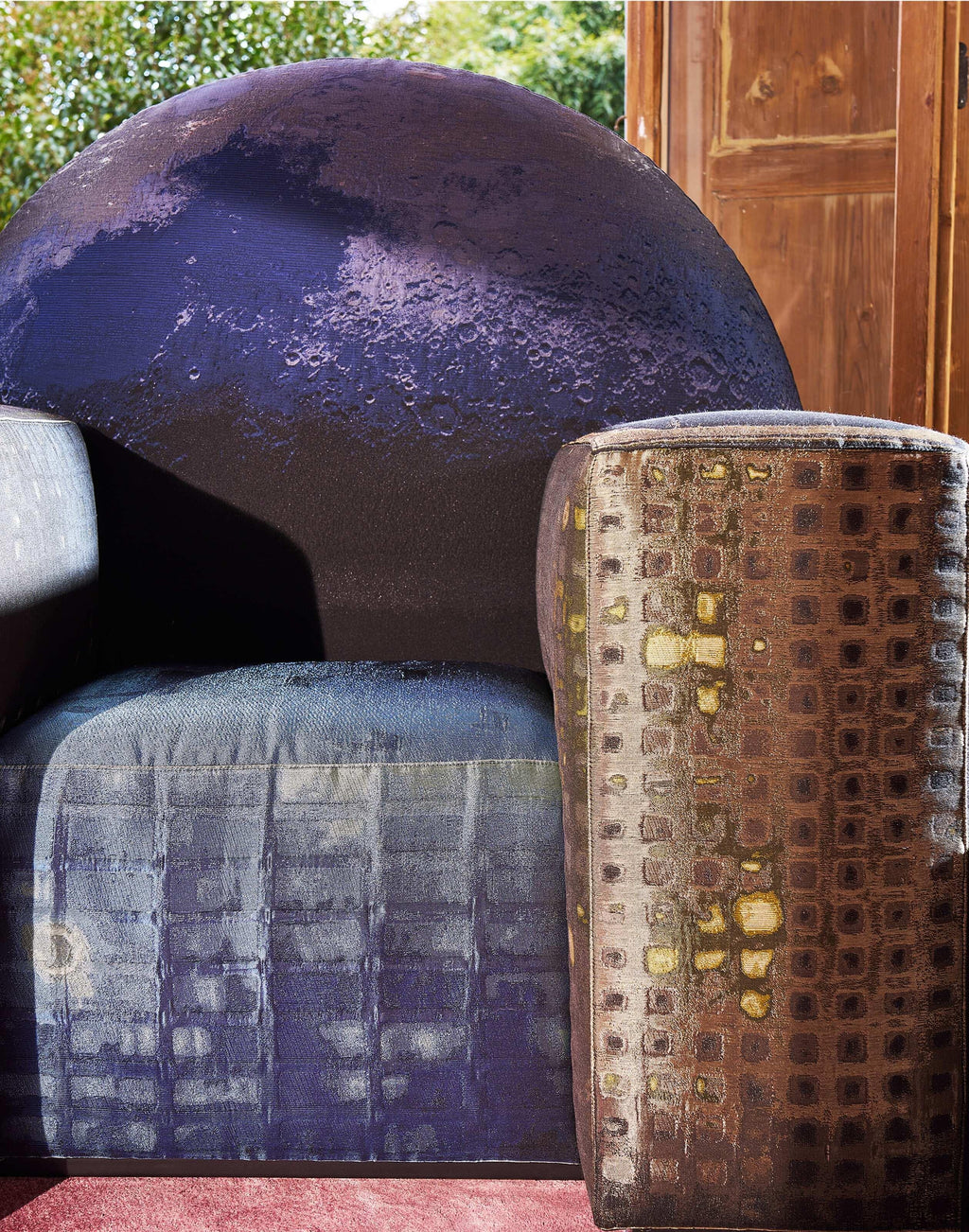 https://a.1stdibscdn.com/limited-edition-notturno-a-new-york-sofa-by-gaetano-pesce-for-sale-picture-7/f_14272/f_402412221718801601511/cq5dam_thumbnail_3200_3200_112_master.jpg