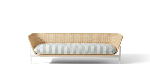 https://a.1stdibscdn.com/antonio-citterio-esosoft-outdoor-sofa-for-cassina-for-sale-picture-2/f_14272/f_422260921731071885612/cq5dam_thumbnail_3200_3200_12__master.jpg