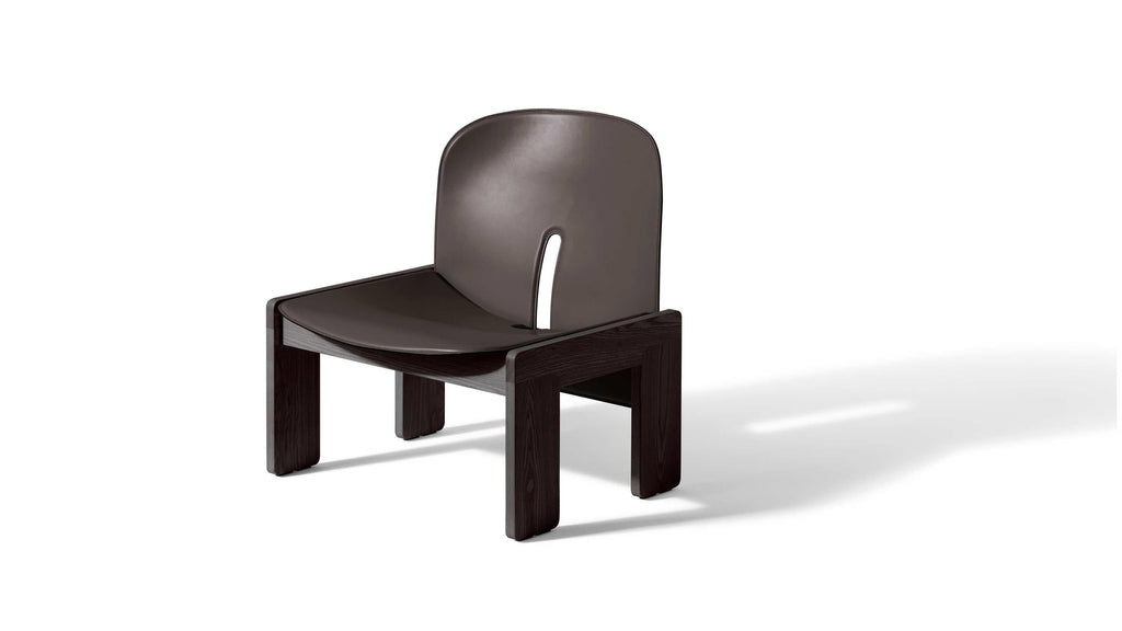 https://a.1stdibscdn.com/afra-and-tobia-scarpa-lounge-chair-scarpa-925-for-cassina-for-sale-picture-2/f_14272/f_427088721734016860806/cq5dam_thumbnail_3200_3200_1__master.jpg