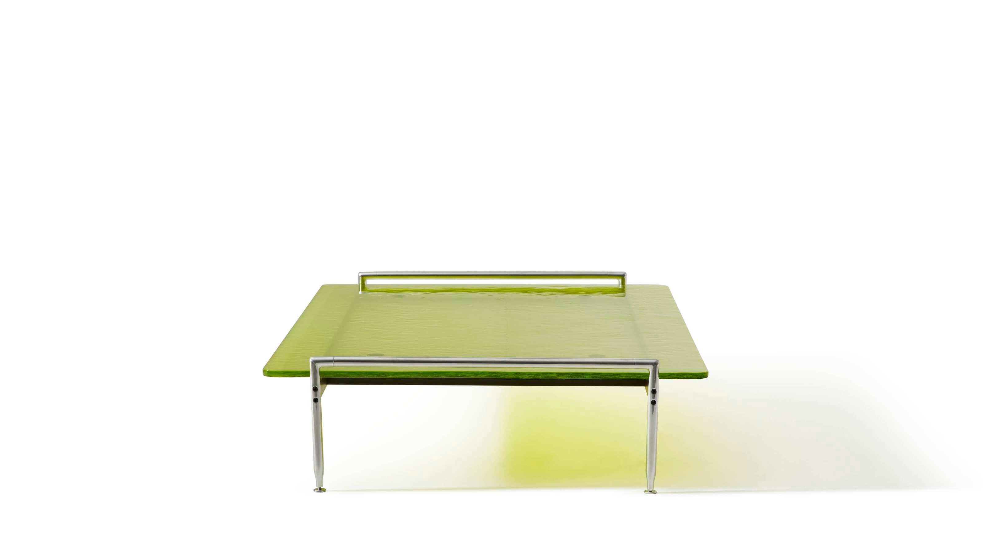https://a.1stdibscdn.com/antonio-citterio-esosoft-coffee-table-for-cassina-for-sale-picture-5/f_14272/f_426460821733744308392/cq5dam_thumbnail_3200_3200_1__master.jpg