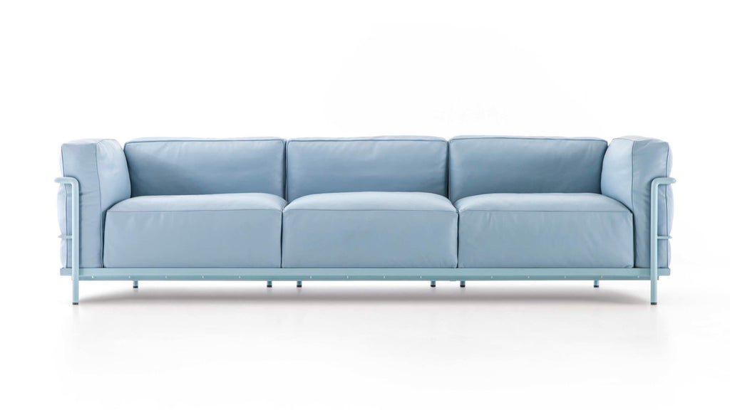 https://a.1stdibscdn.com/le-corbusier-3-fauteuil-gran-confort-grand-modele-trois-places-for-cassina-for-sale-picture-2/f_14272/f_423051121731568871593/cq5dam_thumbnail_3200_3200_23__master.jpg
