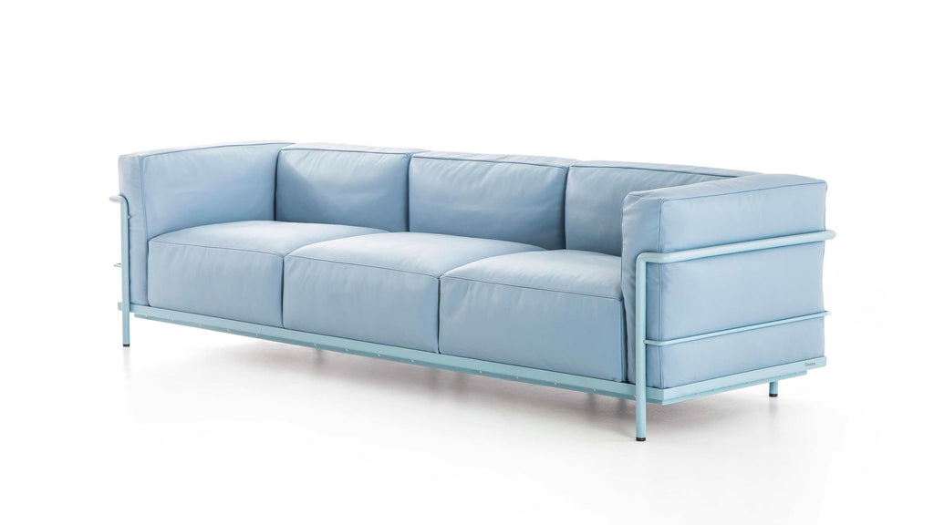 https://a.1stdibscdn.com/le-corbusier-3-fauteuil-gran-confort-grand-modele-trois-places-for-cassina-for-sale-picture-3/f_14272/f_423051121731568871620/cq5dam_thumbnail_3200_3200_24__master.jpg