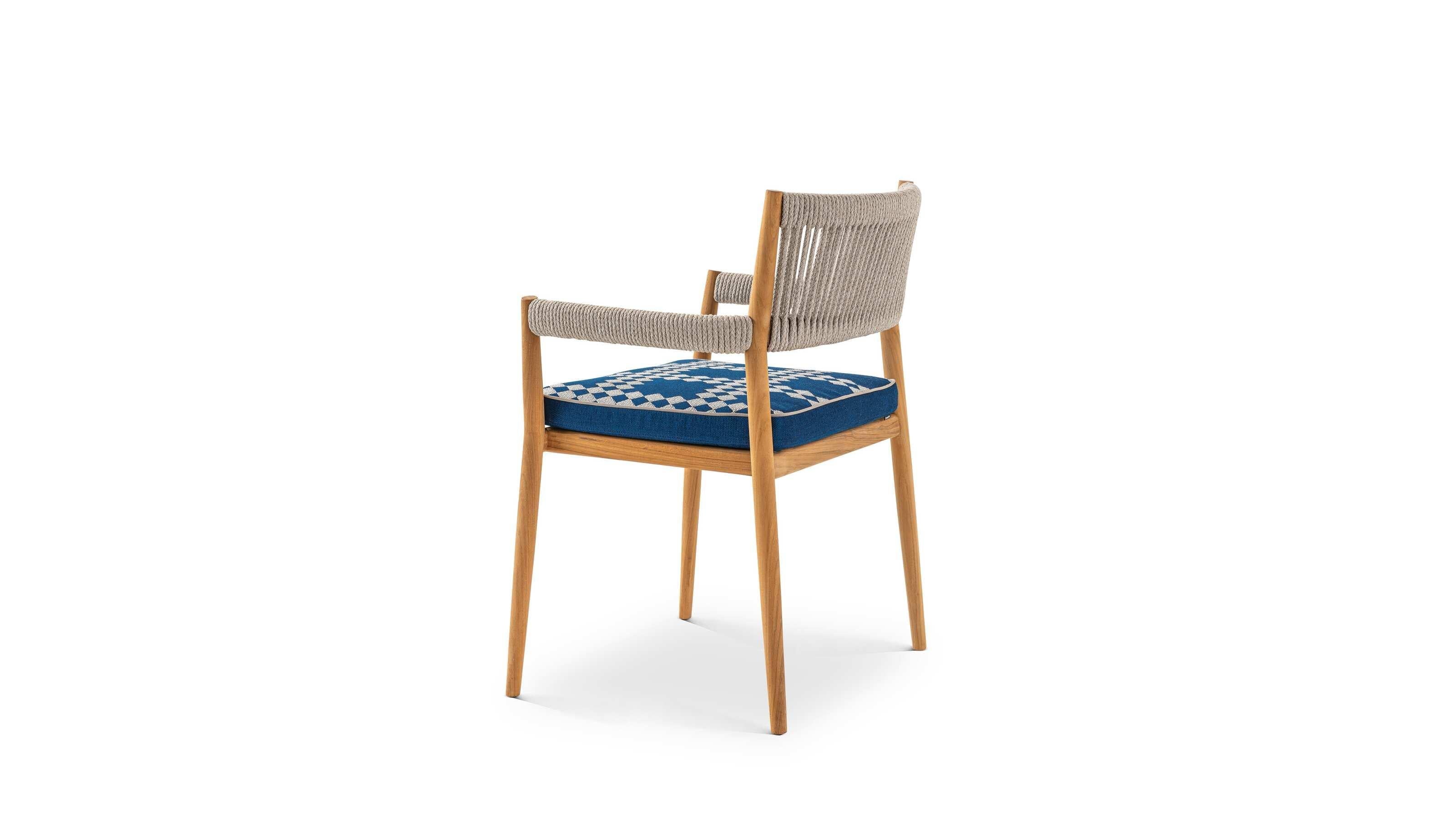 https://a.1stdibscdn.com/rodolfo-dordoni-dine-out-chair-for-cassina-for-sale-picture-2/f_14272/f_423200121731652652812/cq5dam_thumbnail_3200_3200_38__master.jpg