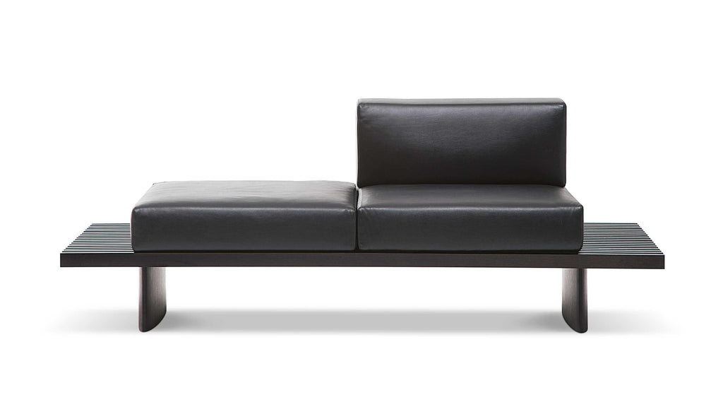 https://a.1stdibscdn.com/charlotte-perriand-refolo-sofa-for-cassina-for-sale-picture-4/f_14272/f_435797121739258547137/cq5dam_thumbnail_3200_3200_3__master.jpg