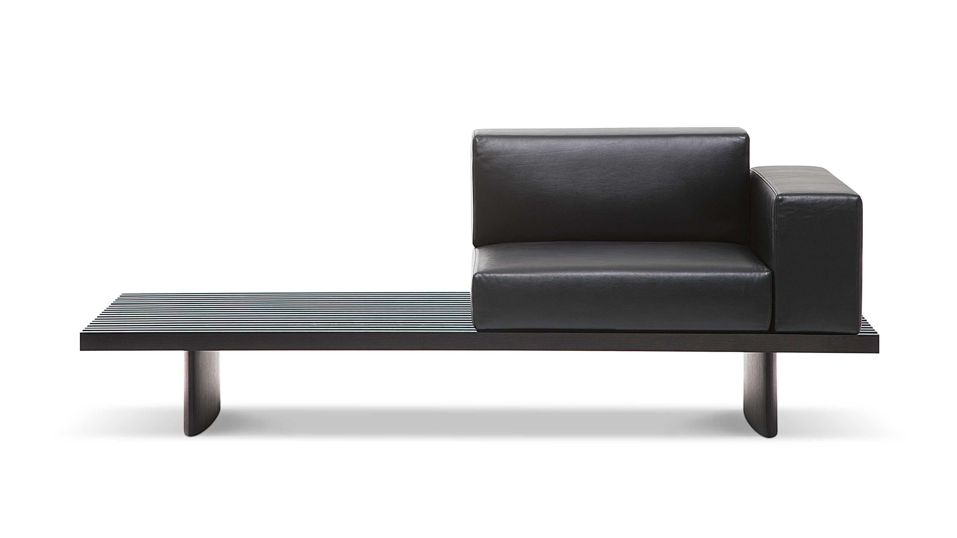 https://a.1stdibscdn.com/charlotte-perriand-refolo-sofa-for-cassina-for-sale-picture-2/f_14272/f_435797421739259450735/cq5dam_thumbnail_3200_3200_4__master.jpg