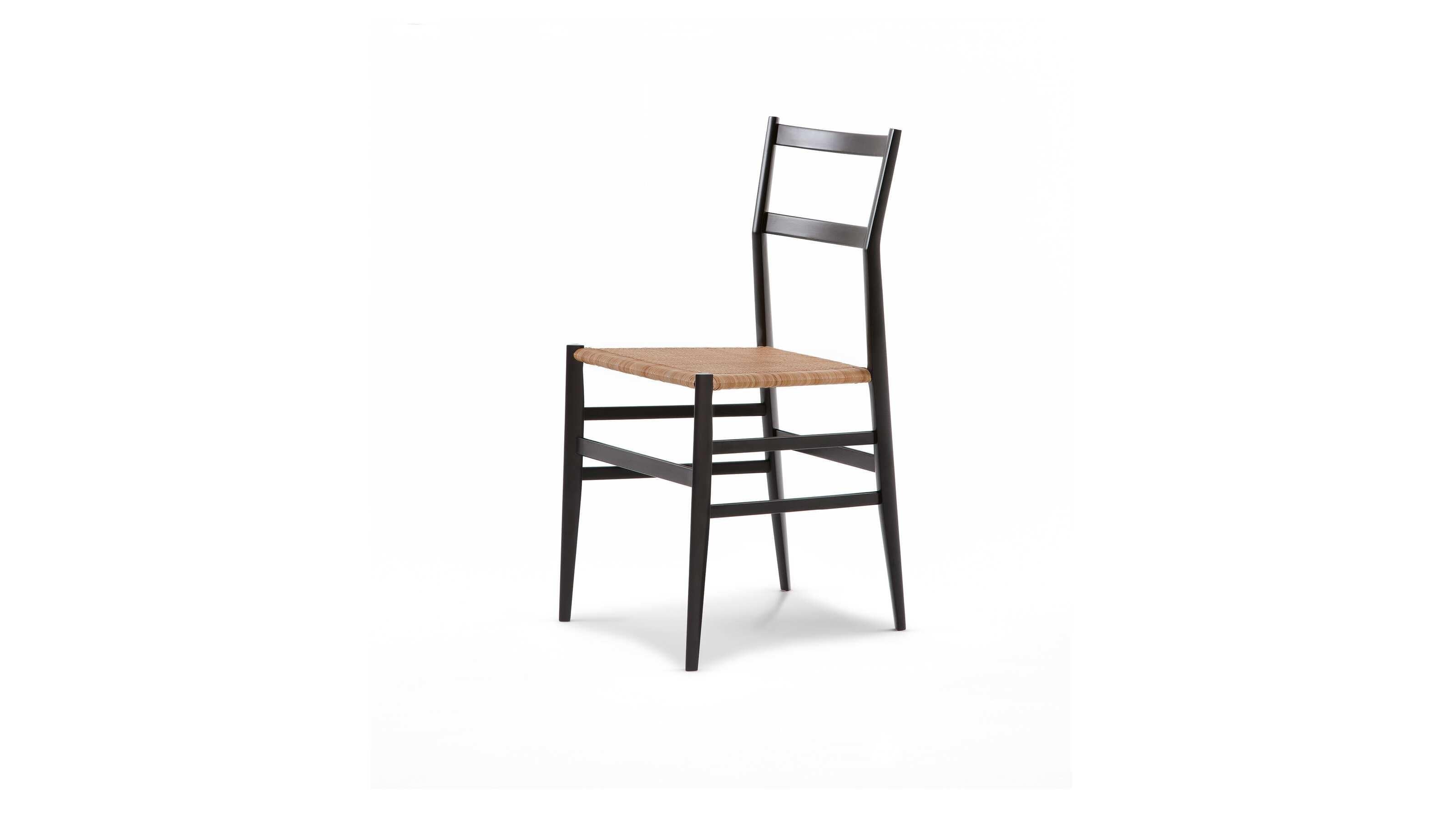 https://a.1stdibscdn.com/gio-ponti-frassino-tinto-nero-aswood-superleggera-chair-for-cassina-for-sale-picture-4/f_14272/f_420658521730122325542/cq5dam_thumbnail_3200_3200_6__master.jpg