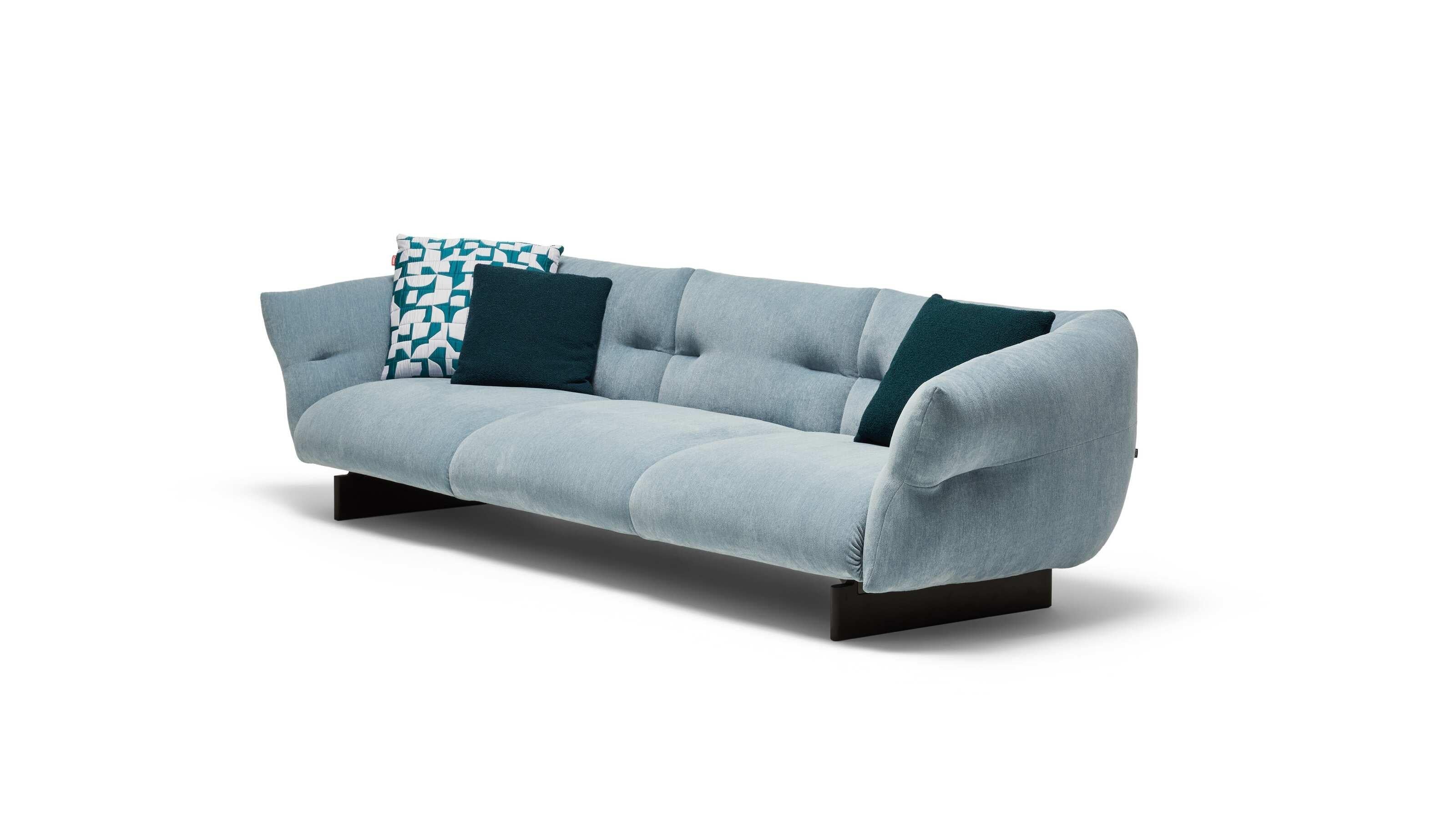 https://a.1stdibscdn.com/patricia-urquiola-mon-cloud-sofa-for-cassina-for-sale-picture-3/f_14272/f_427862021734419275580/cq5dam_thumbnail_3200_3200_7__master.jpg