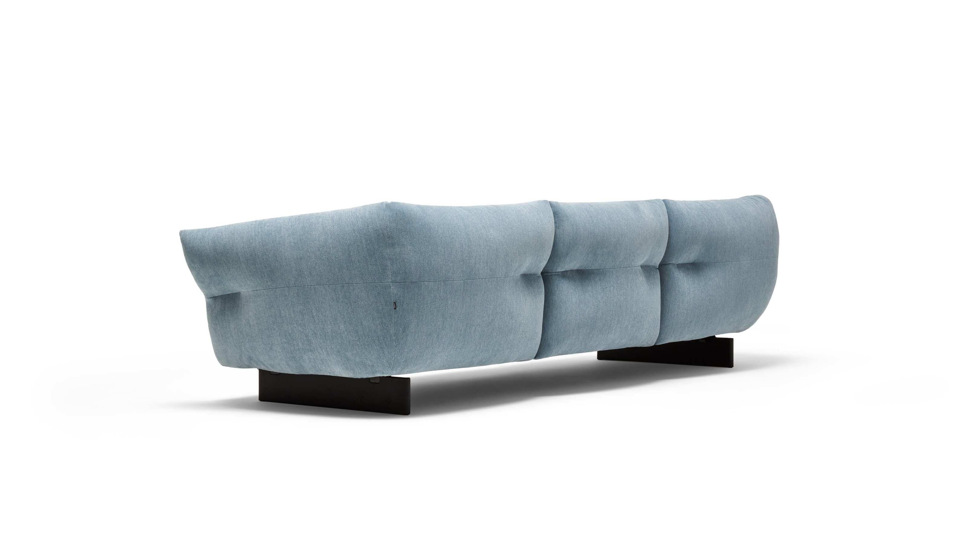 https://a.1stdibscdn.com/patricia-urquiola-mon-cloud-sofa-for-cassina-for-sale-picture-5/f_14272/f_427862021734419275548/cq5dam_thumbnail_3200_3200_9__master.jpg