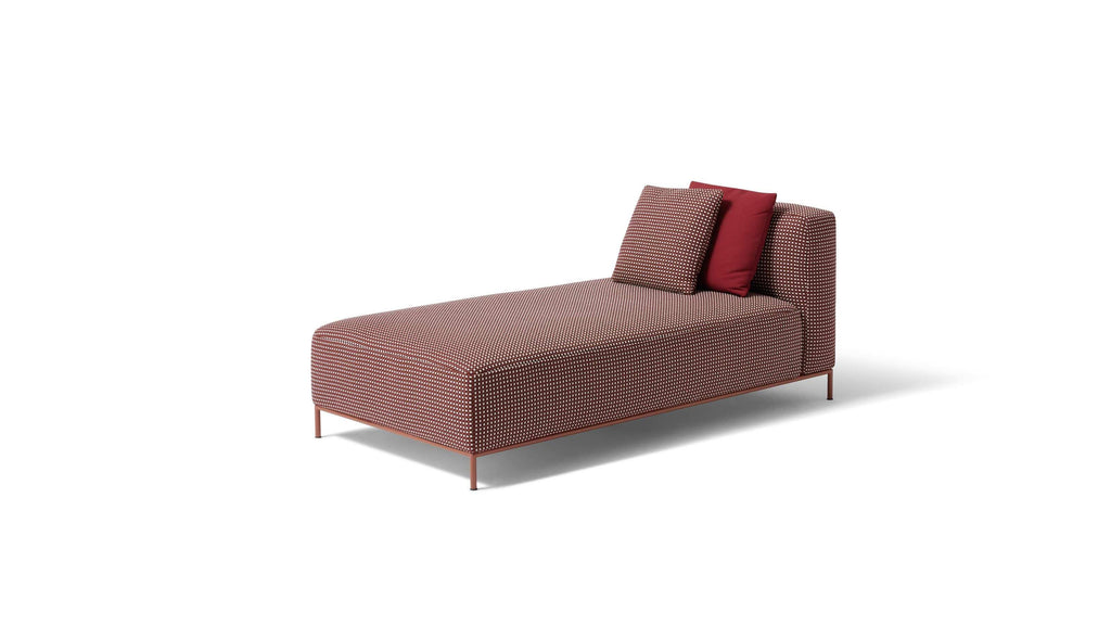 https://a.1stdibscdn.com/piero-lissoni-mex-hi-outdoor-sofa-modular-for-cassina-for-sale-picture-2/f_14272/f_423682321732002095494/cq5dam_thumbnail_3200_3200_master.jpg