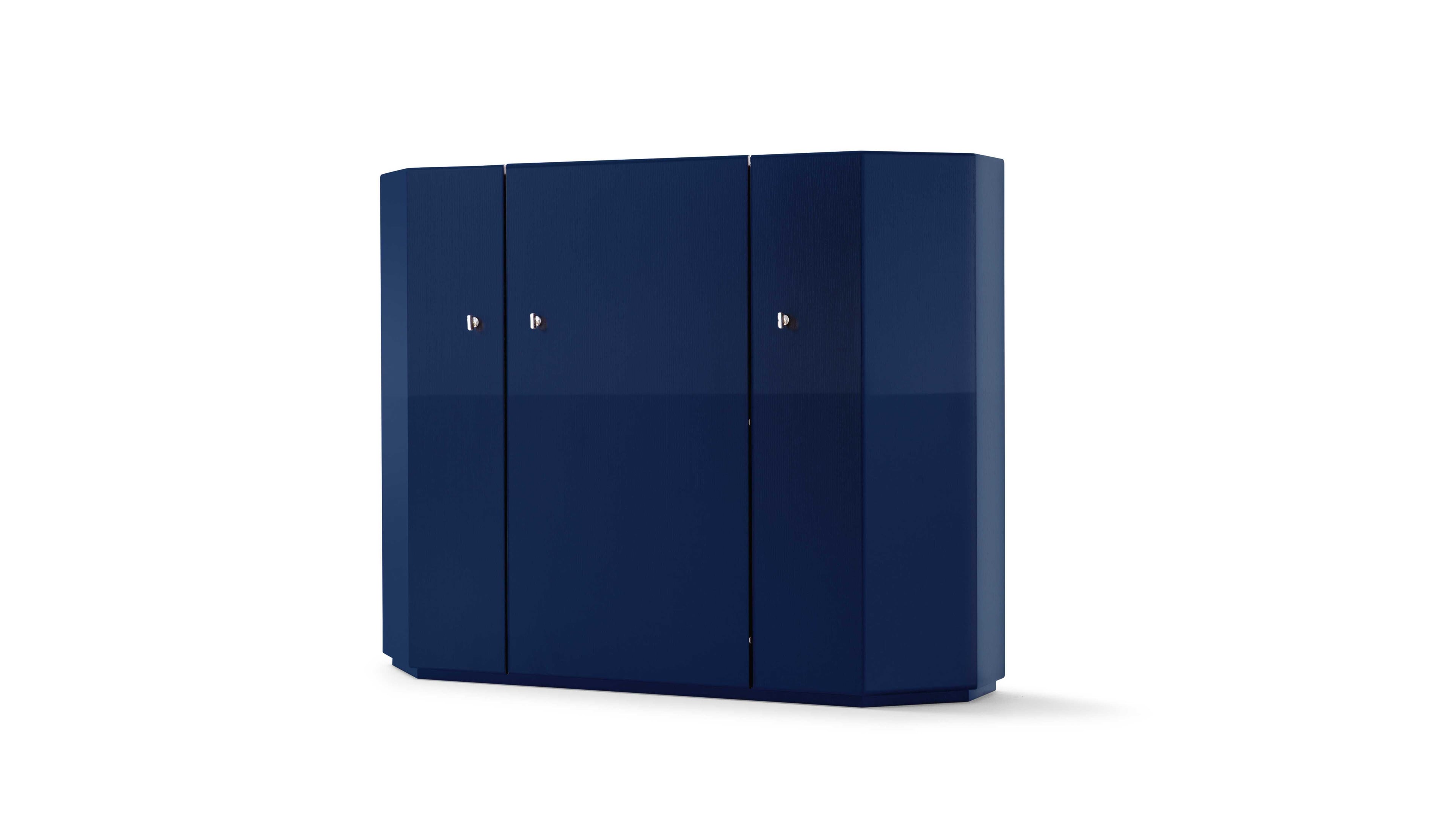 https://a.1stdibscdn.com/kazuhide-takahama-bramante-cabinet-for-cassina-for-sale-picture-4/f_14272/f_428511421734694297494/cq5dam_thumbnail_5760_5760_master.jpg
