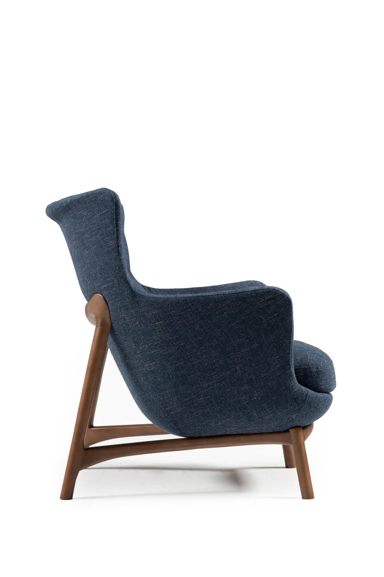 https://a.1stdibscdn.com/sublime-armchairs-contemporary-style-in-solid-wood-textiles-upholstery-for-sale-picture-5/f_35593/f_344598921685046683029/croma_230207_167_master.jpg?width=768