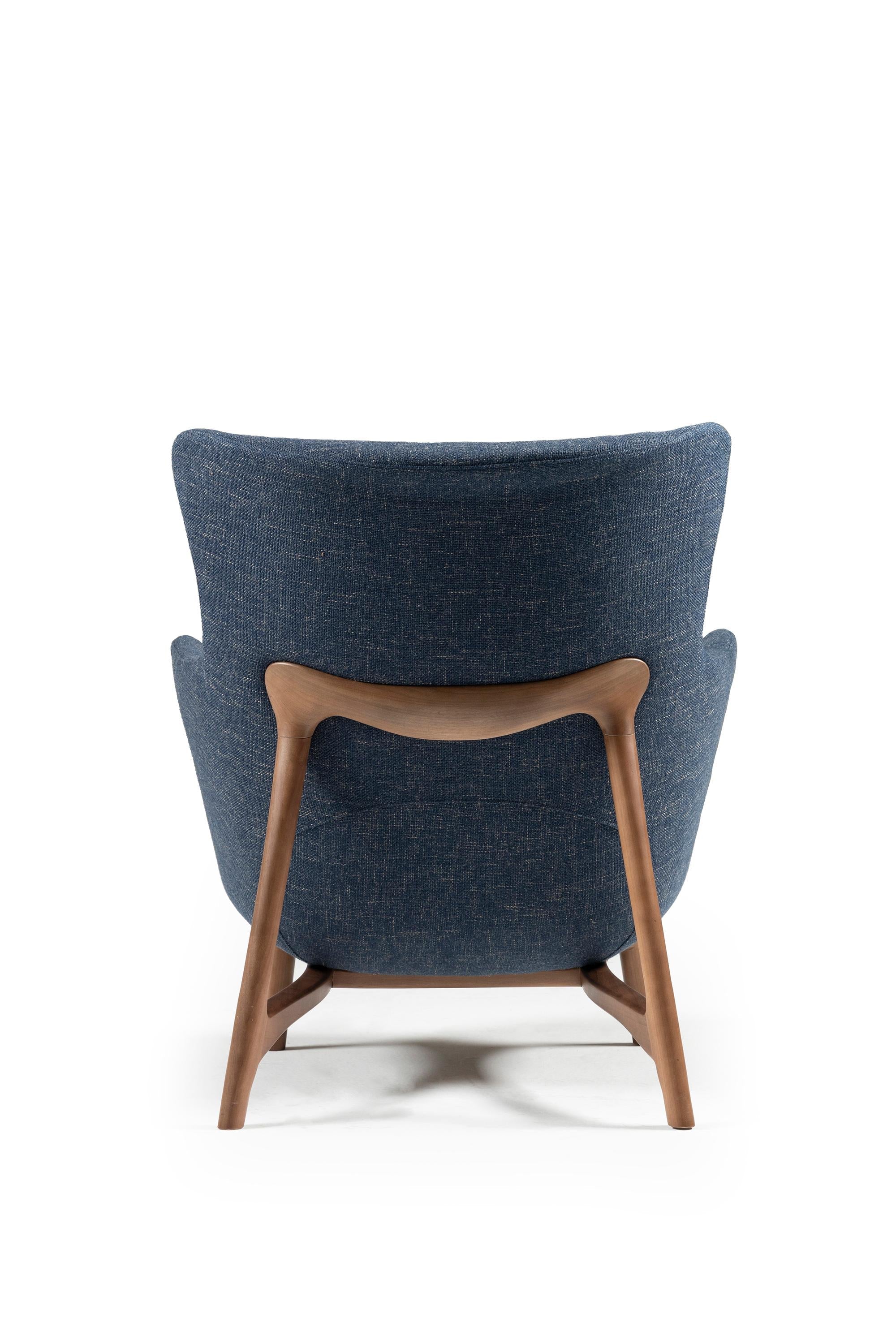 https://a.1stdibscdn.com/sublime-high-armchairs-contemporary-style-in-solid-wood-textiles-upholstery-for-sale-picture-15/f_35593/f_344594321685044953465/croma_230207_169_master.jpg