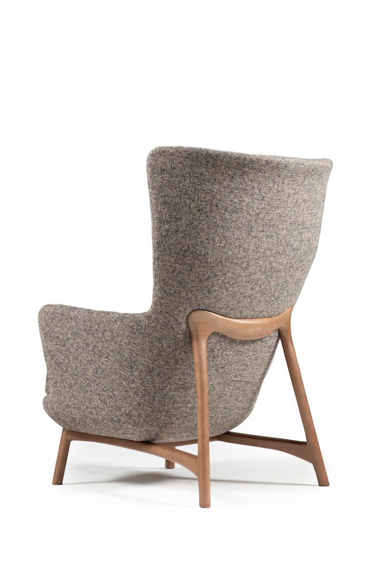https://a.1stdibscdn.com/sublime-armchairs-contemporary-style-in-solid-wood-textiles-upholstery-for-sale-picture-12/f_35593/f_344598921685046676359/croma_230207_248_master.jpg?width=768