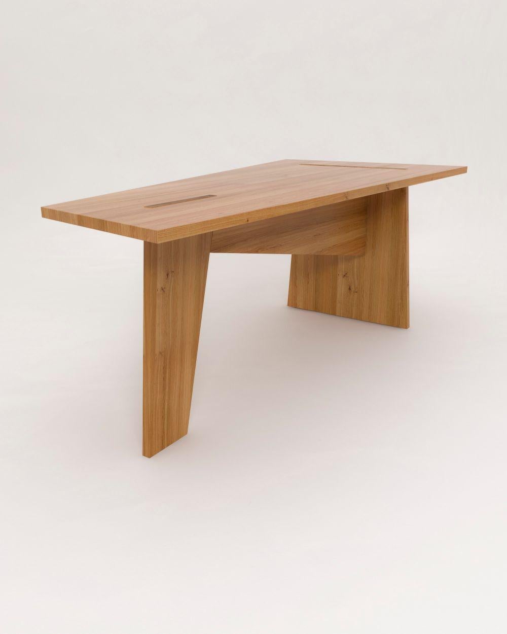 https://a.1stdibscdn.com/crooked-dining-table-by-nazara-lazaro-for-sale-picture-2/f_12192/f_335227121680007226070/crooked_dining_table_01_1_master.jpg