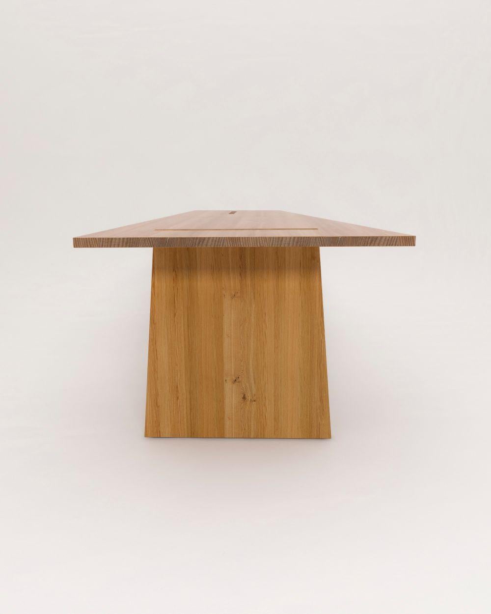 https://a.1stdibscdn.com/crooked-dining-table-by-nazara-lazaro-for-sale-picture-6/f_12192/f_335227121680007228022/crooked_dining_table_05_1_master.jpg