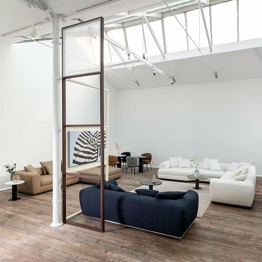 https://a.1stdibscdn.com/customizable-wittmann-beletage-modular-sofa-by-sebastian-herkner-for-sale-picture-3/f_44652/f_449030221746554551971/csm_wittmann2025_04_0004_5a59270c19_master.jpeg